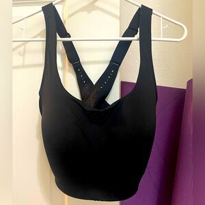 Athleta Phenomena Sports Bra 36DD